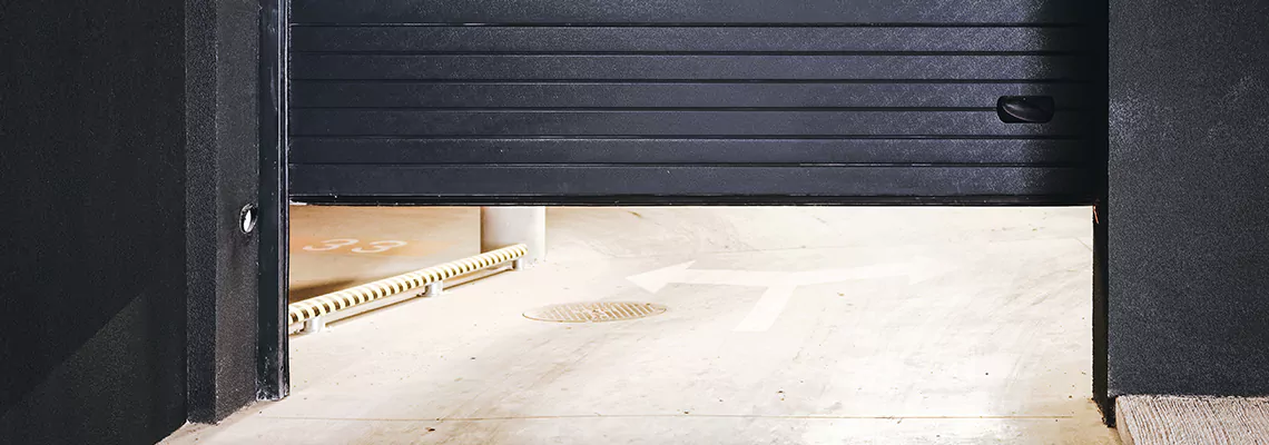 Tilted Garage Door Service in Niagara-on-the-Lake, Ontario