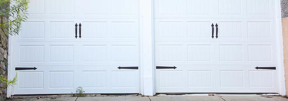 Professional Hardware Repair for First United Garage Doors Cable in Niagara-on-the-Lake, Ontario