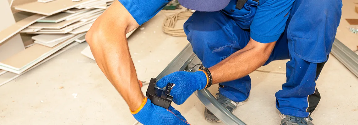 Fix Vinyl Garage Door Loud Noise in Niagara-on-the-Lake, ON