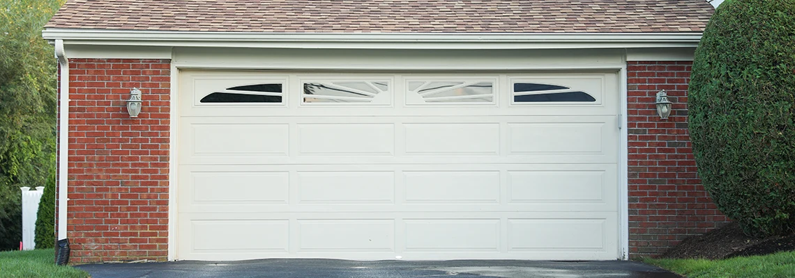 Residential Garage Door Hurricane-Proofing in Niagara-on-the-Lake, Ontario