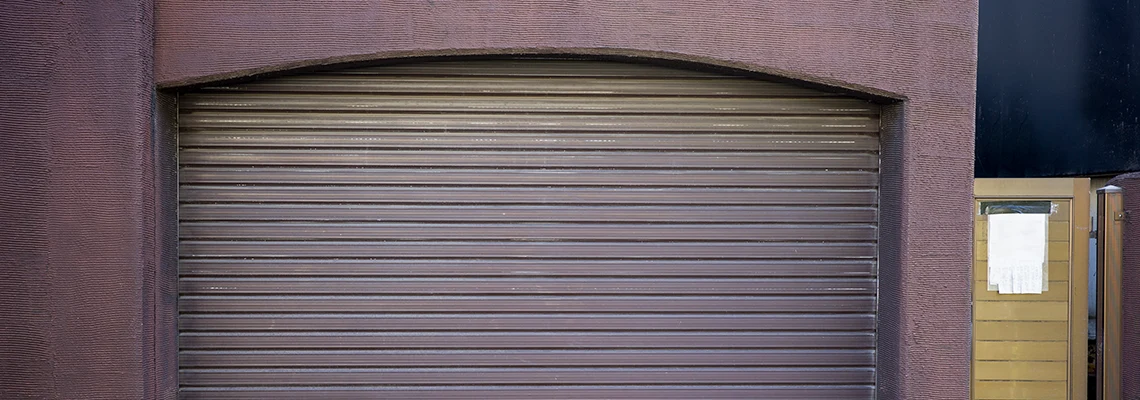 Fallen Garage Door Worn Rollers Replacement in Niagara-on-the-Lake, Ontario
